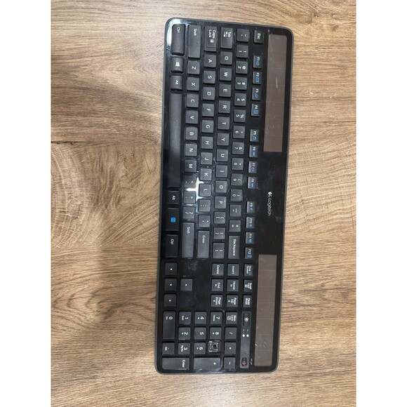 Logitech K750 Wireless Solar Keyboard Tested Working Great - Picture 2 of 4